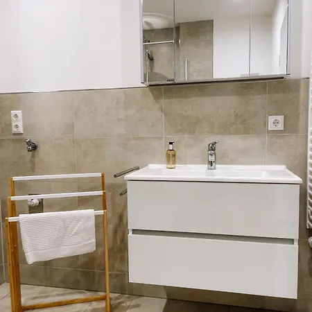 Doreyhome P3 - Modernes Charmantes 아파트 파사우