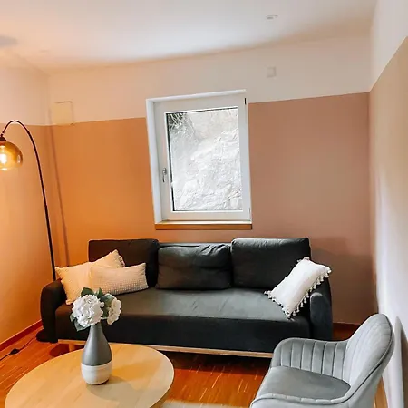 Doreyhome P3 - Modernes Charmantes 아파트 파사우